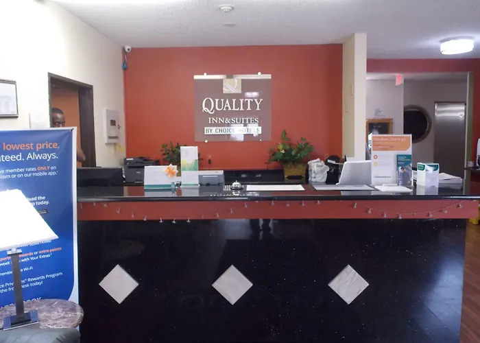 Hotel Quality & North - Urbana