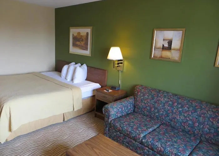 Quality & North - Urbana Hotel